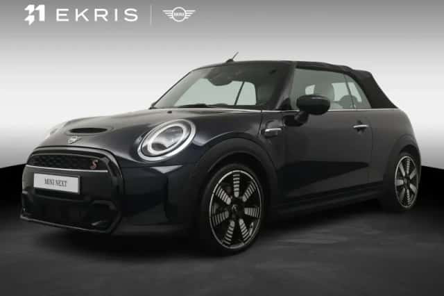 MINI Cabrio (2023) thumbnail 1