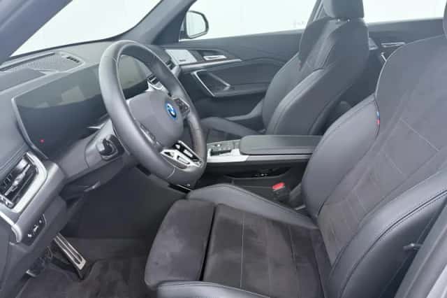 BMW X1 (2025) thumbnail 4