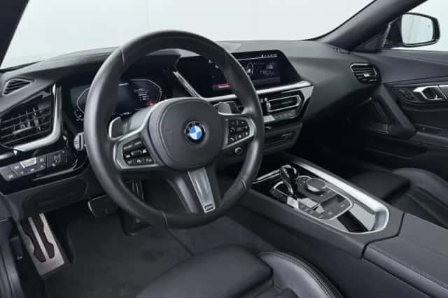 BMW Z4 (2025) thumbnail 2