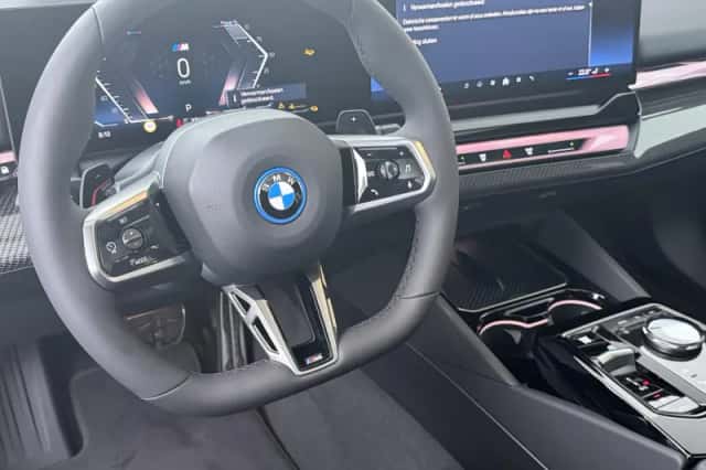 BMW 5-Serie (2025) thumbnail 2