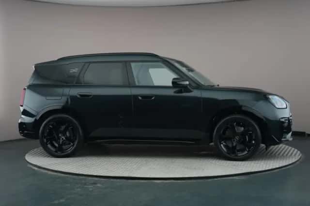 MINI Countryman (2025) thumbnail 3
