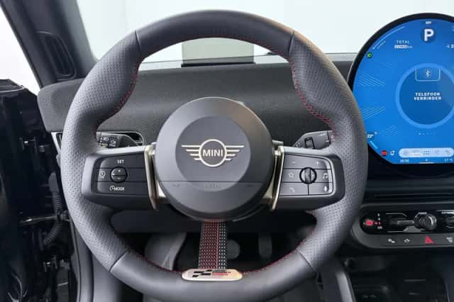 MINI John Cooper Works (2026) thumbnail 2
