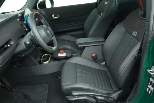 MINI Cooper (2025) thumbnail 4
