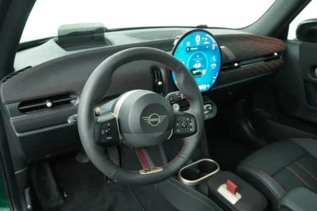 MINI Cooper (2025) thumbnail 5