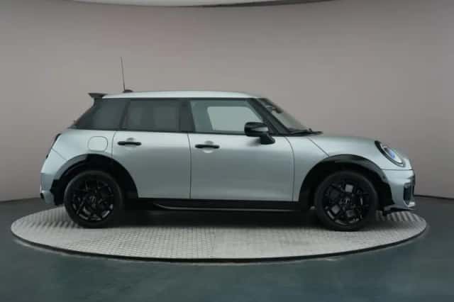 MINI John Cooper Works (2025) thumbnail 5