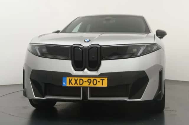BMW iX3 (2026) thumbnail 6