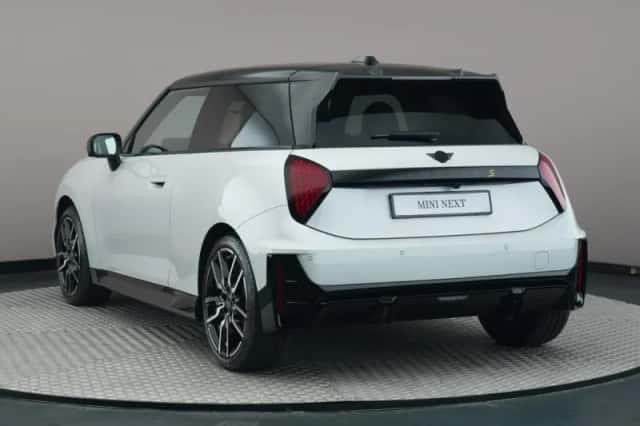 MINI John Cooper Works (2026) thumbnail 3