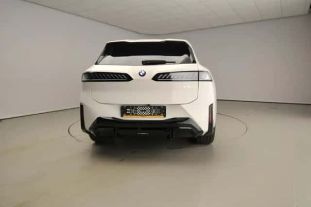 BMW iX3 (2026) thumbnail 3
