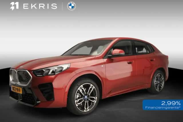 BMW iX2 (2025) thumbnail 1