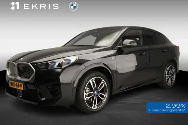 BMW iX2 (2025) thumbnail 1
