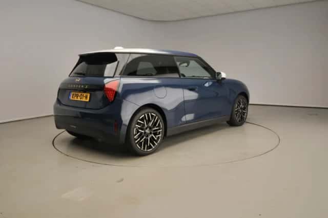 MINI Mini Electric (2026) thumbnail 2