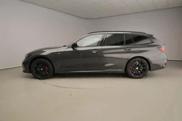BMW 3-Serie (2024) thumbnail 2