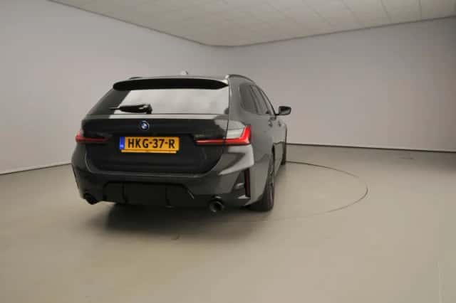 BMW 3-Serie (2024) thumbnail 3