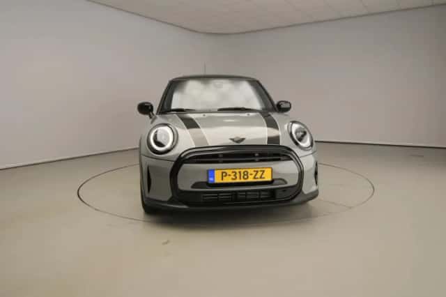 MINI Cooper (2022) thumbnail 5