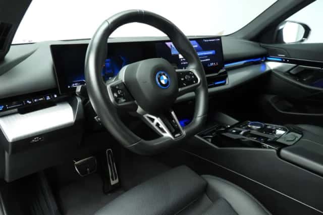 BMW 5-Serie (2025) thumbnail 6