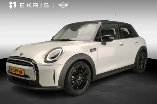 MINI Cooper (2022) thumbnail 1