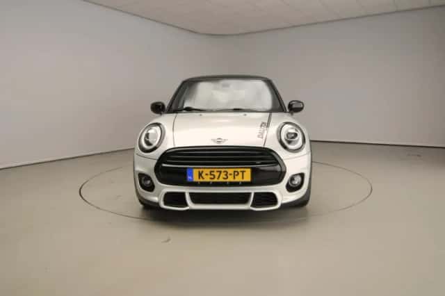MINI Cooper (2021) thumbnail 5