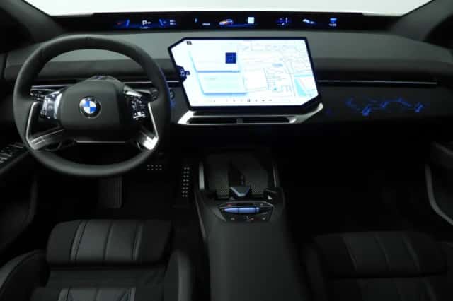 BMW iX3 (2026) thumbnail 6