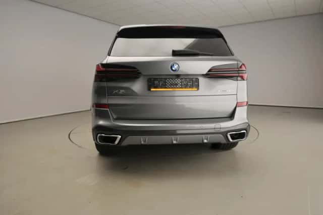 BMW X5 (2026) thumbnail 3