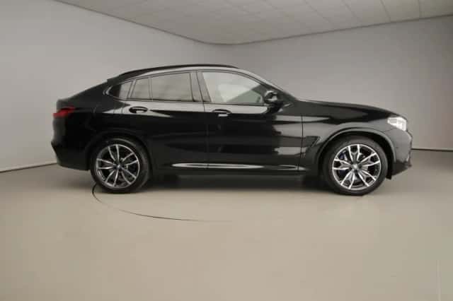 BMW X4 (2020) thumbnail 3