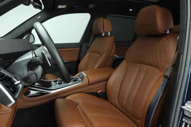 BMW X7 (2026) thumbnail 5