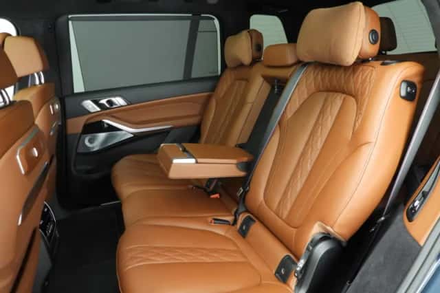 BMW X7 (2026) thumbnail 6