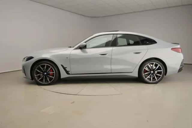 BMW i4 (2025) thumbnail 2