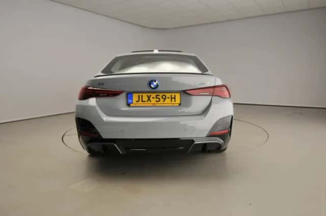 BMW i4 (2025) thumbnail 3