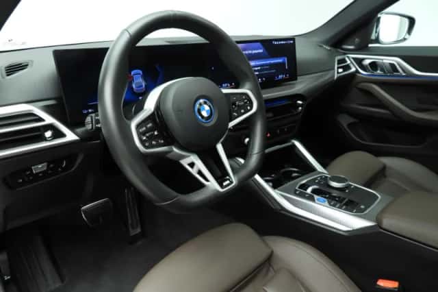 BMW i4 (2025) thumbnail 6