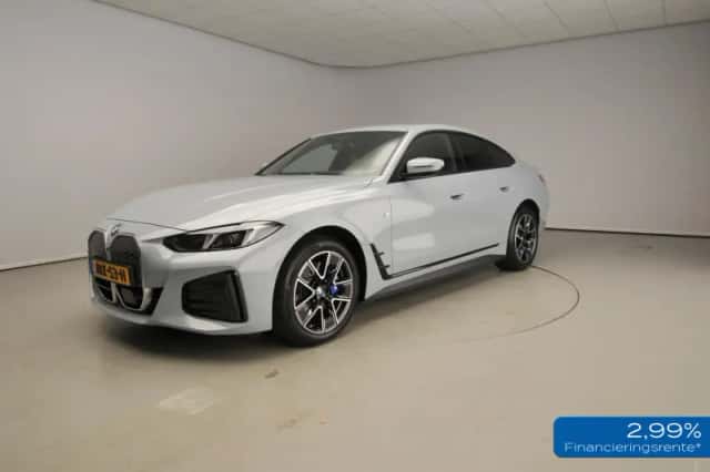 BMW i4 (2025) thumbnail 1