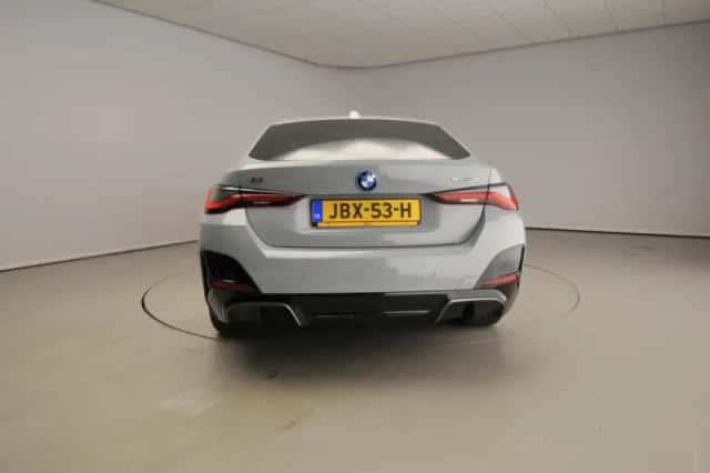 BMW i4 (2025) thumbnail 3