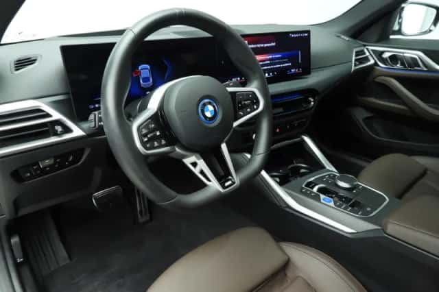 BMW i4 (2025) thumbnail 6
