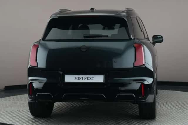MINI Countryman (2025) thumbnail 3