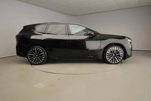 BMW iX3 (2026) thumbnail 4
