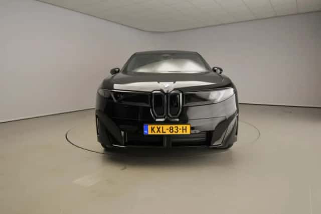 BMW iX3 (2026) thumbnail 5