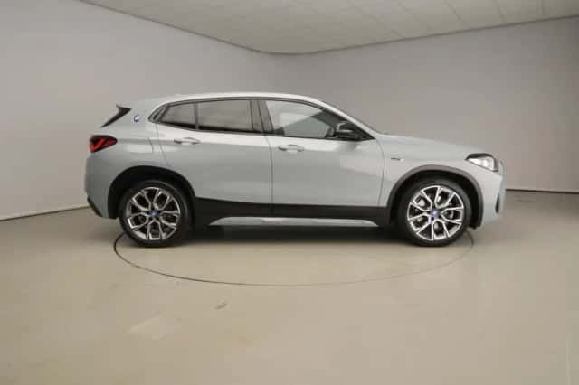 BMW X2 (2022) thumbnail 4