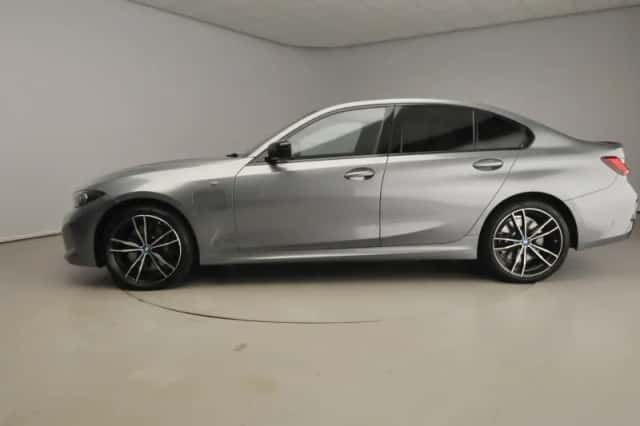 BMW 3-Serie (2024) thumbnail 3