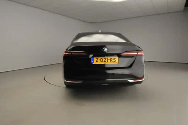 BMW 5-Serie (2024) thumbnail 4