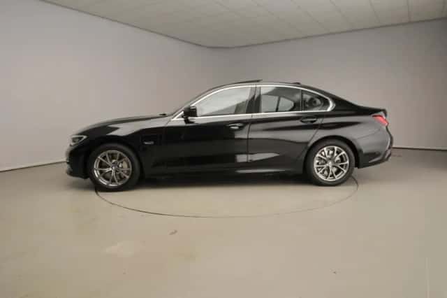 BMW 3-Serie (2022) thumbnail 2