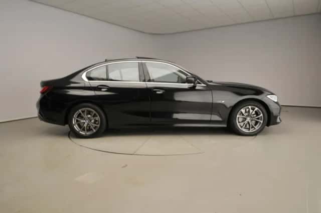 BMW 3-Serie (2022) thumbnail 4