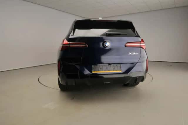 BMW X3 (2026) thumbnail 3