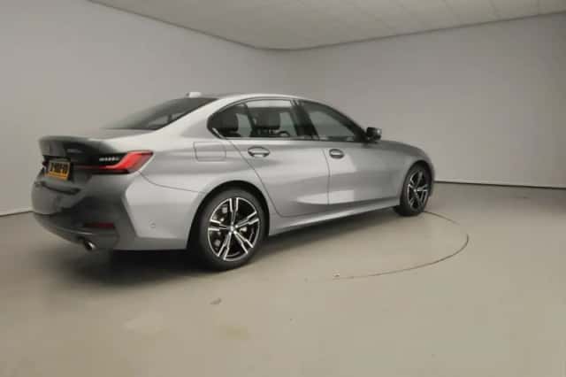BMW 3-Serie (2024) thumbnail 2