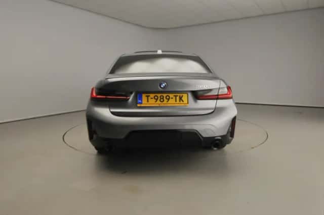 BMW 3-Serie (2023) thumbnail 5