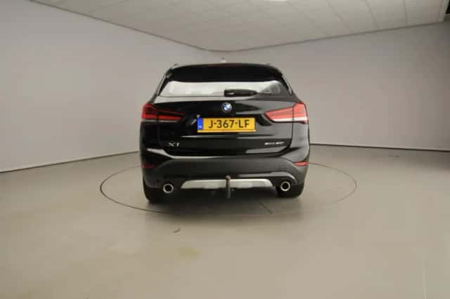 BMW X1 (2020) thumbnail 5