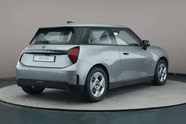MINI Mini Electric (2026) thumbnail 2