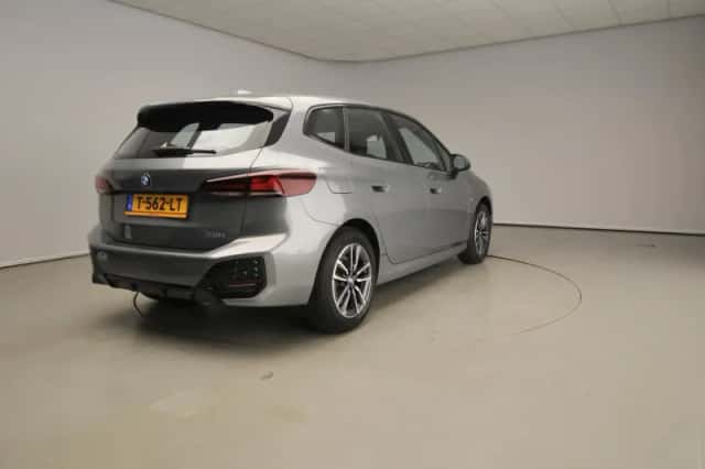 BMW 2-Serie Active Tourer (2023) thumbnail 2