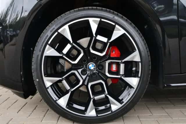 BMW iX3 (2026) thumbnail 6
