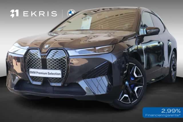 BMW iX (2021) thumbnail 1