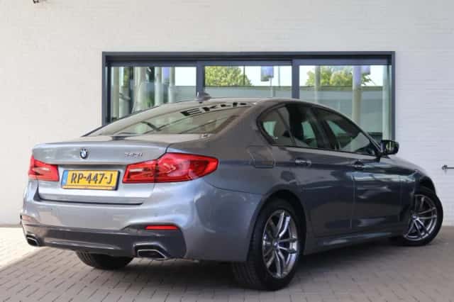 BMW 5-Serie (2018) thumbnail 2