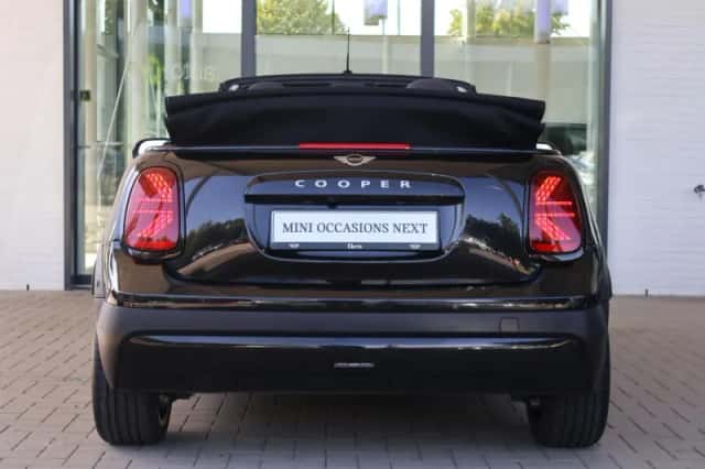 MINI Cabrio (2025) thumbnail 4